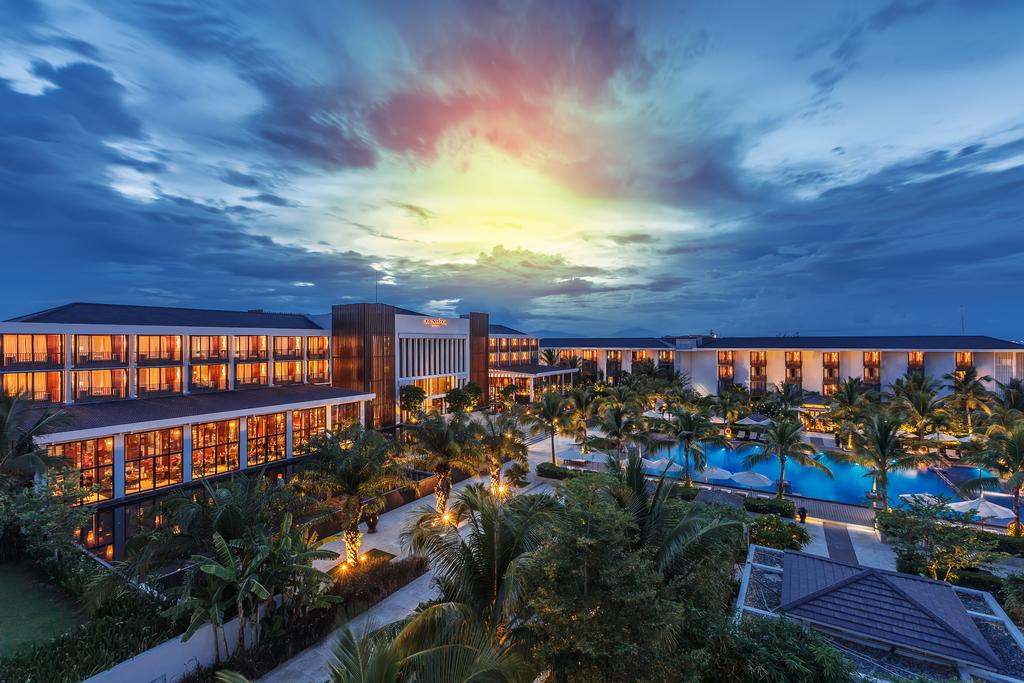 Sunrise Premium Resort & Spa