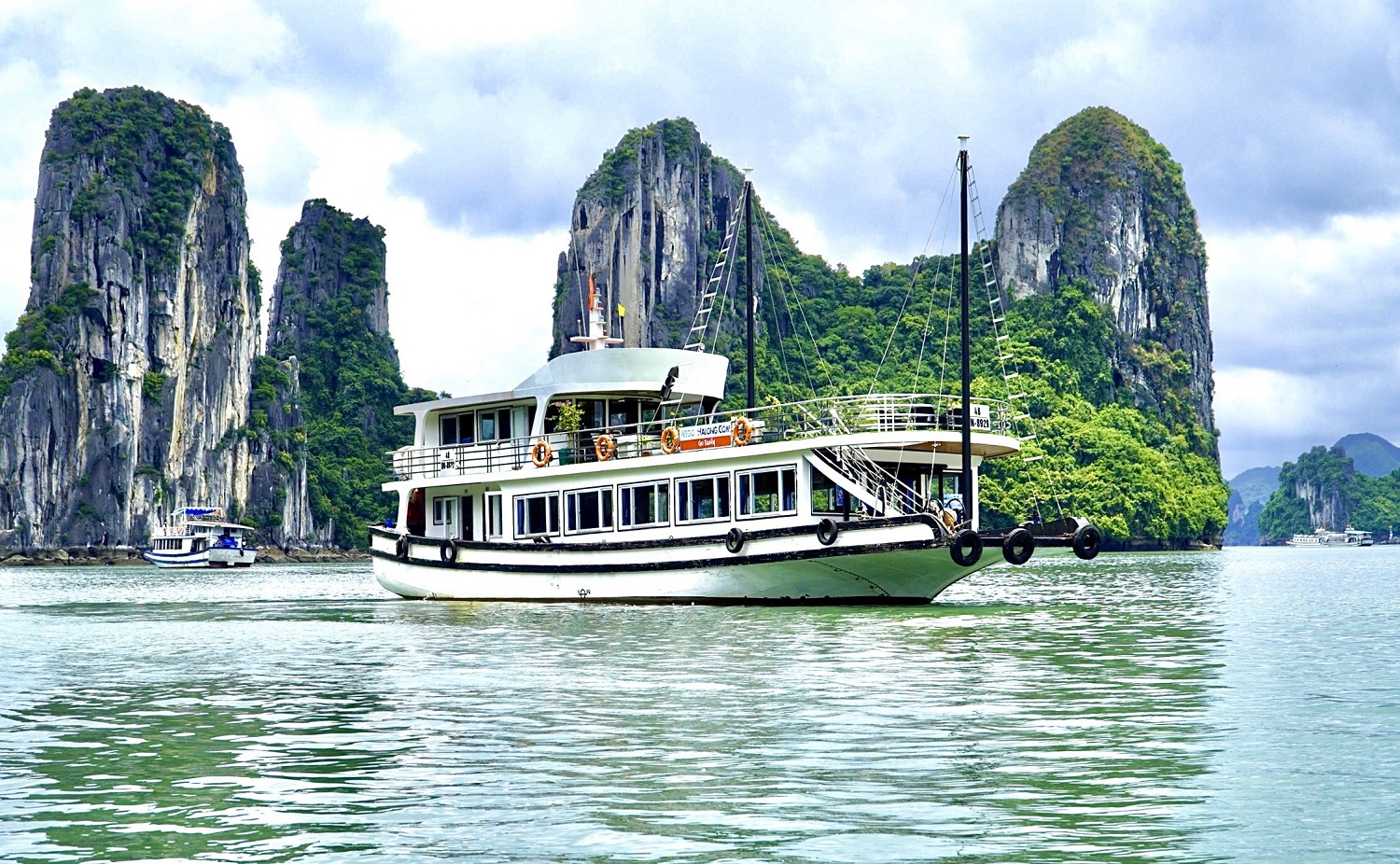 HALONG BAY- WEGO DAY CRUISE 